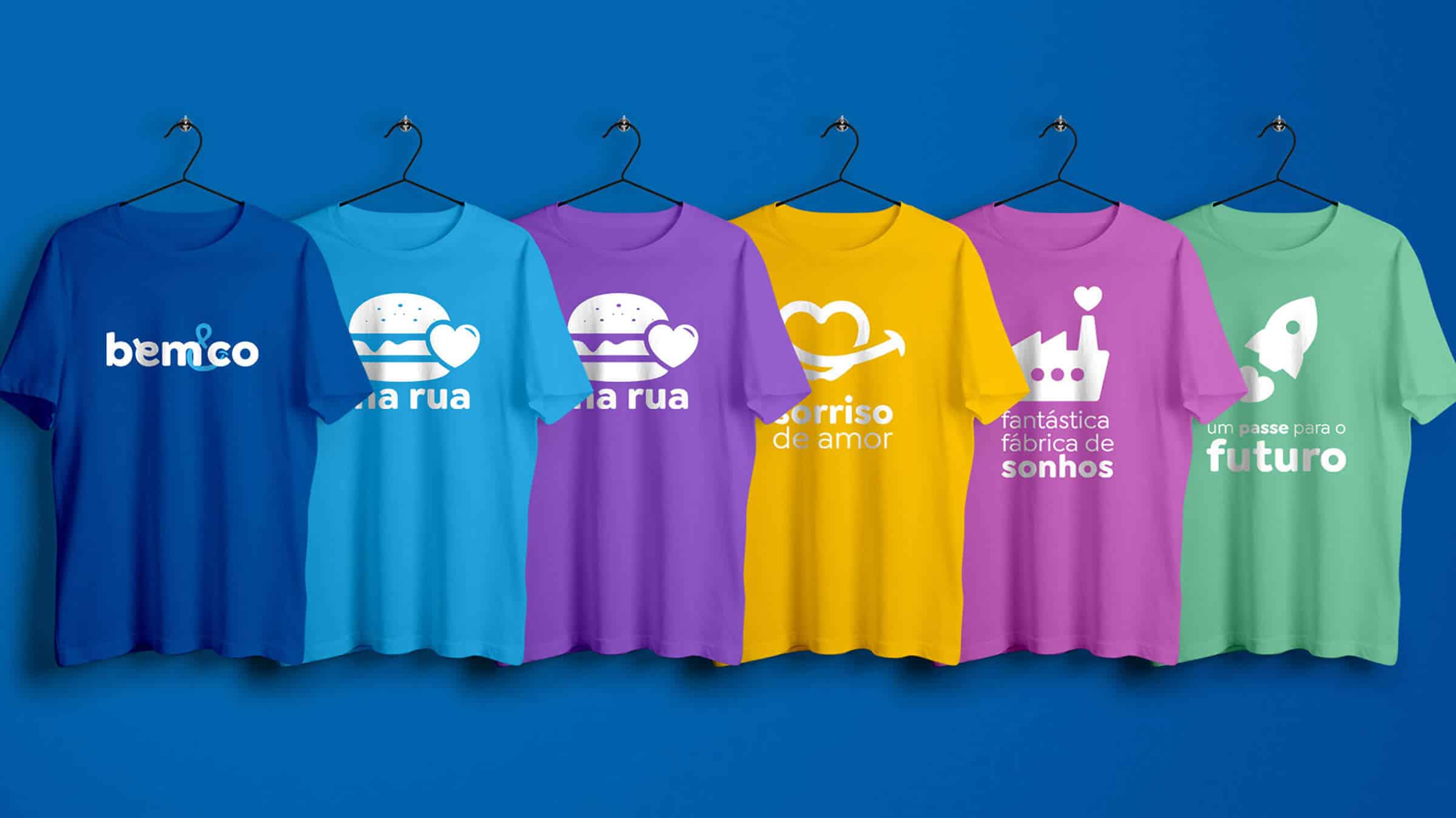camisetas coloridas com logotipos dos projetos bem&co